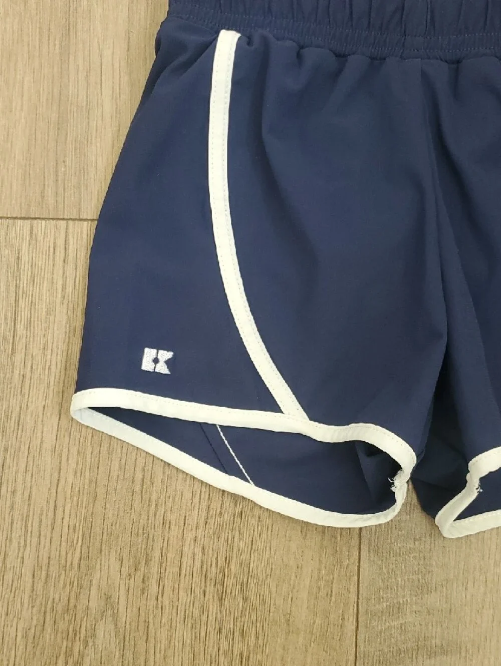 Courtside girls navy super short Size 3/4
